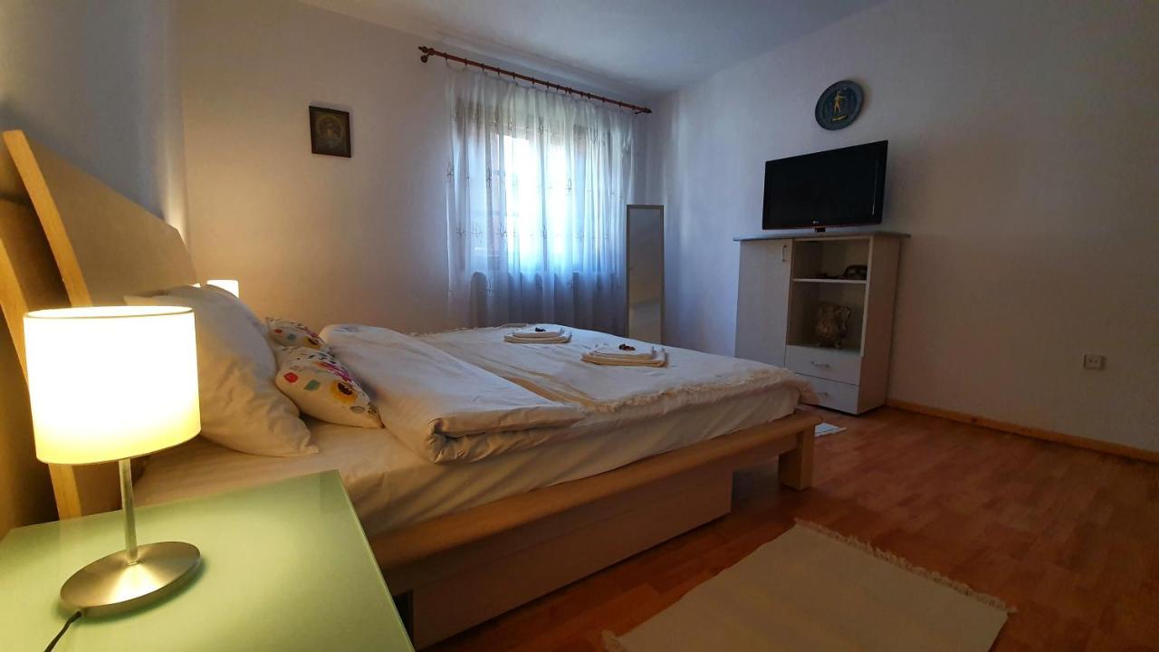 Vila Panselutelor 6 Sinaia Esterno foto