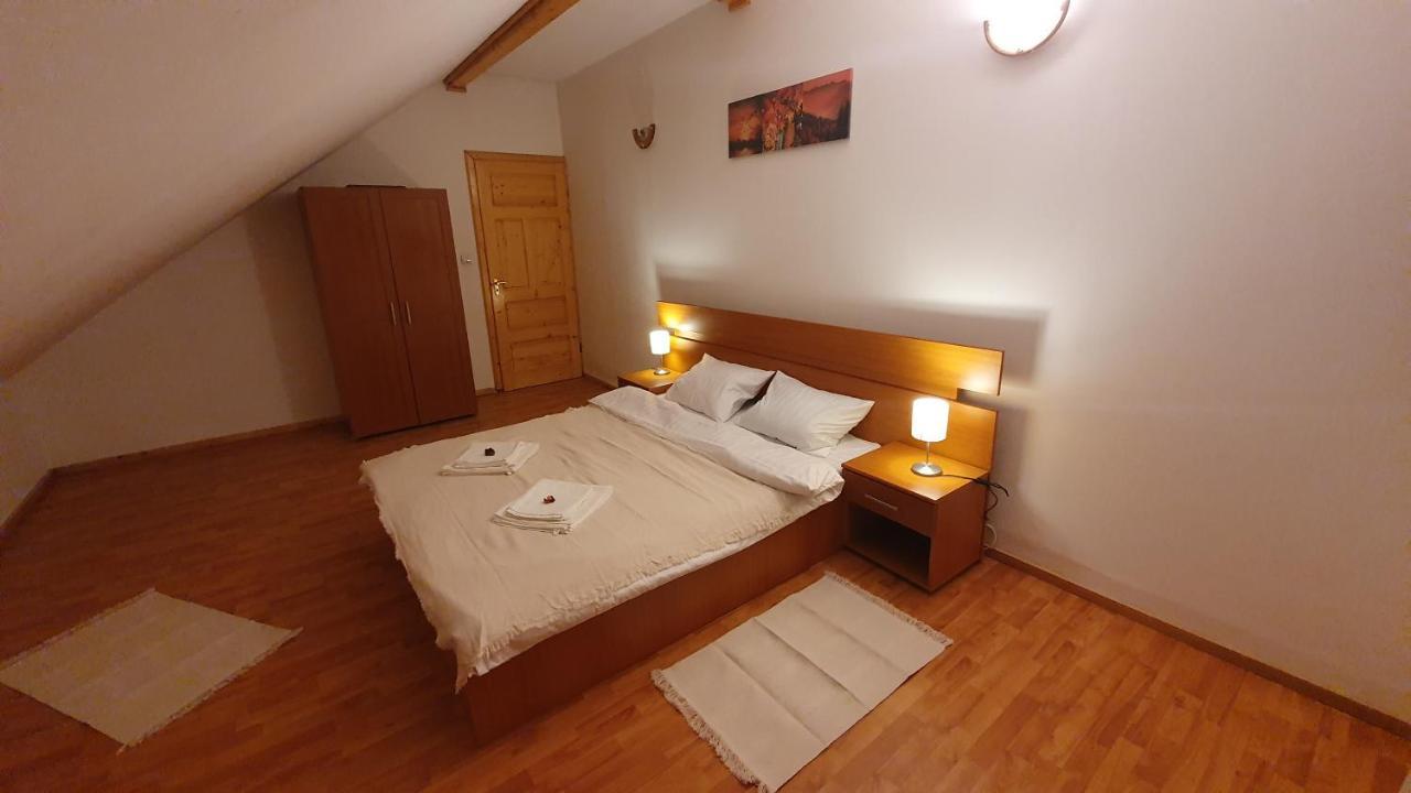 Vila Panselutelor 6 Sinaia Esterno foto