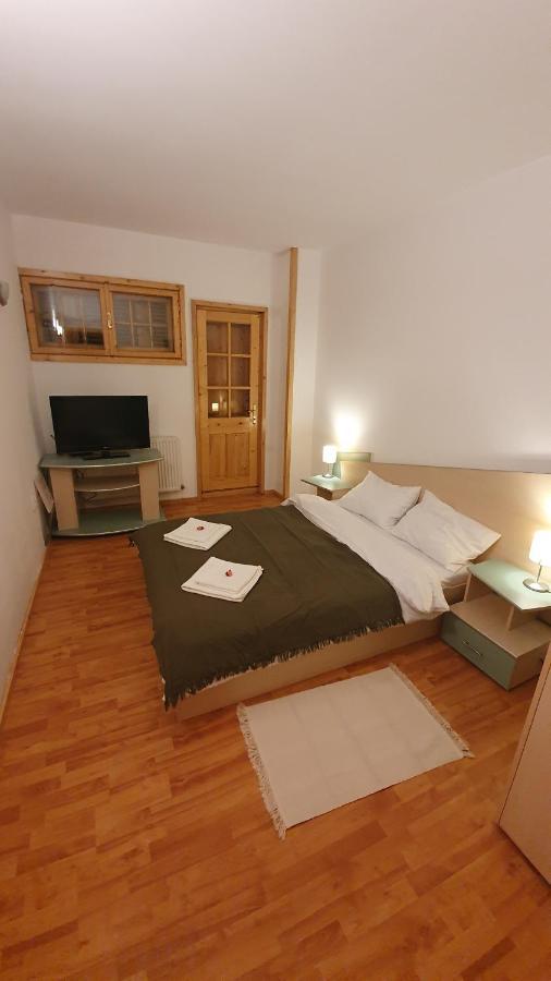 Vila Panselutelor 6 Sinaia Esterno foto